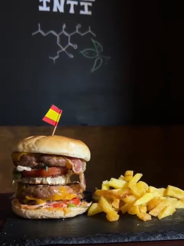 Hamburguesa de la casa